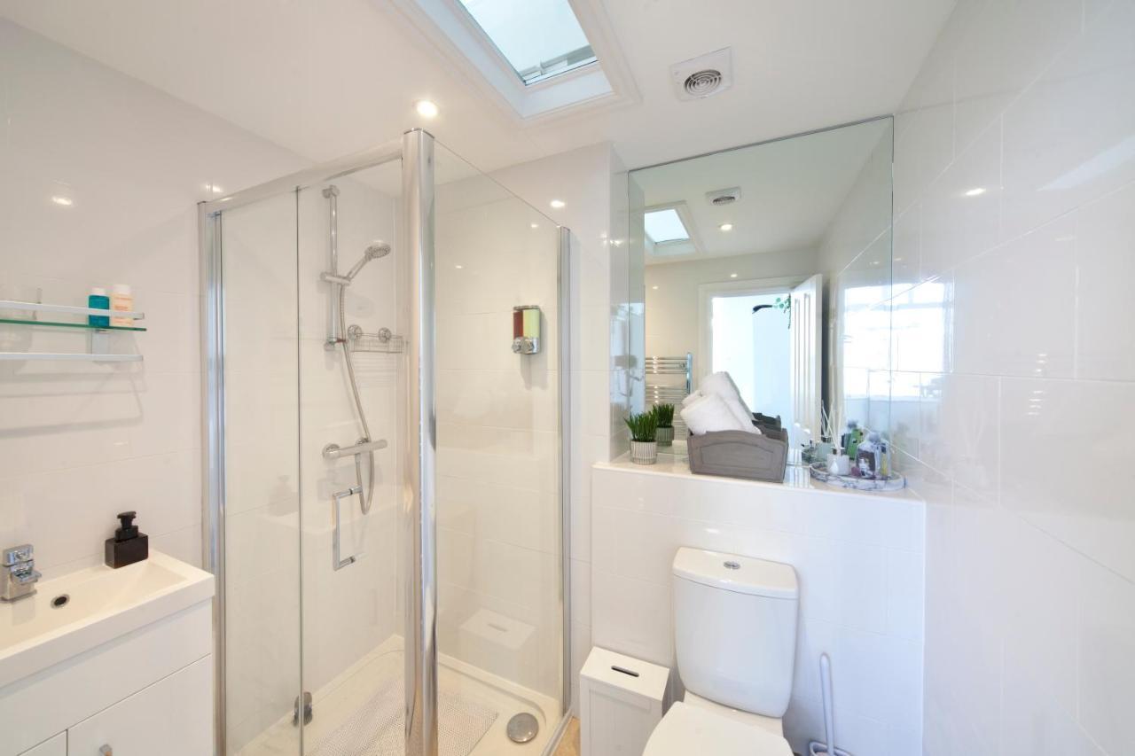 Beachfront Compact Coastal Crib, Direct Sea Views & Air Conditioning Littlestone-on-Sea Exterior foto